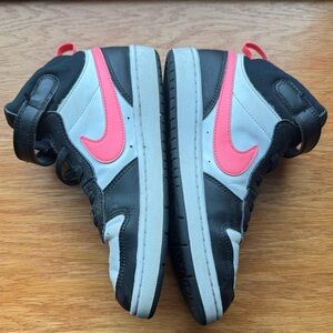 listing-status-banner